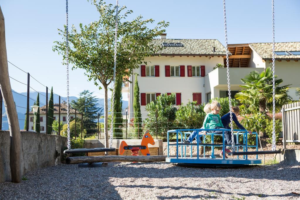 Ferienwohnungen Hochbrunner Terlano Exterior foto